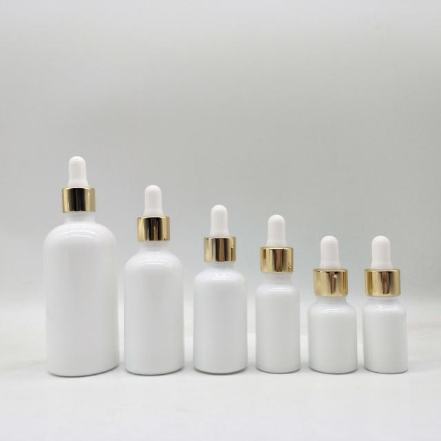 White essential oil glass bottle DIN18